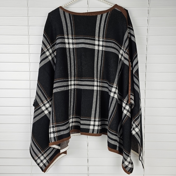 Ann Taylor Sweaters - Ann Taylor Poncho Sweater with Plaid Print